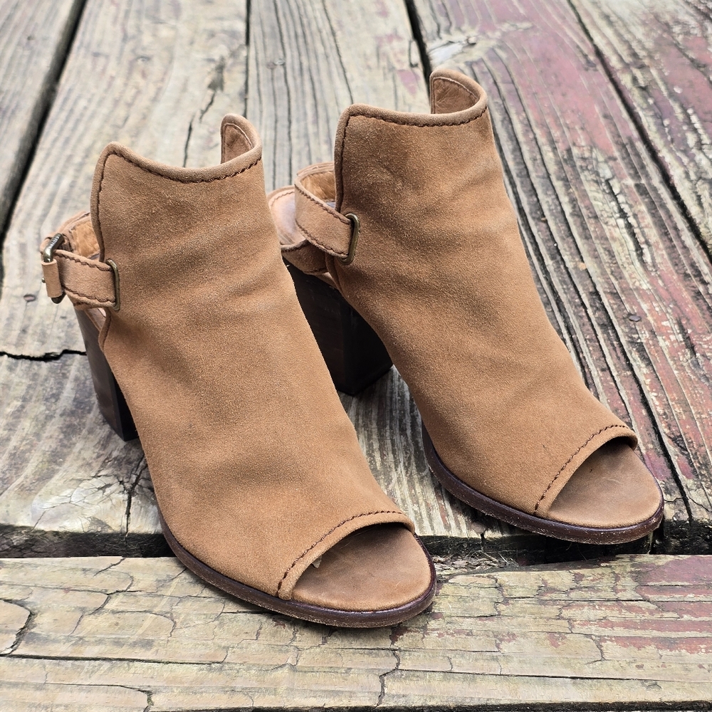 Frye Dani Shield Slingback Sandal Heels Open Toe Tan/Light Brown Suede Size 9M